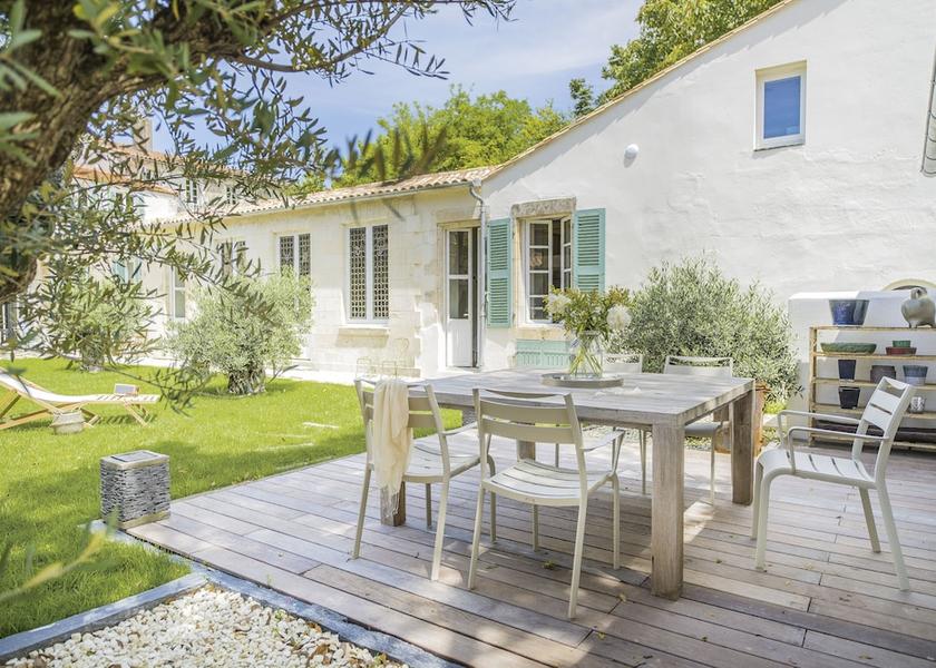 Nouvelle-Aquitaine Saint-Martin-de-Re Exterior Detail