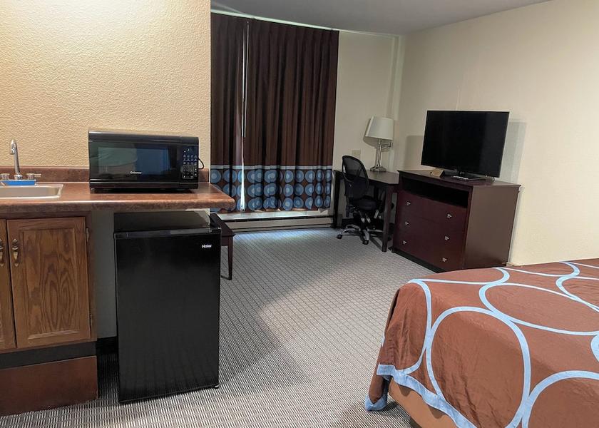 Wisconsin Eau Claire Room