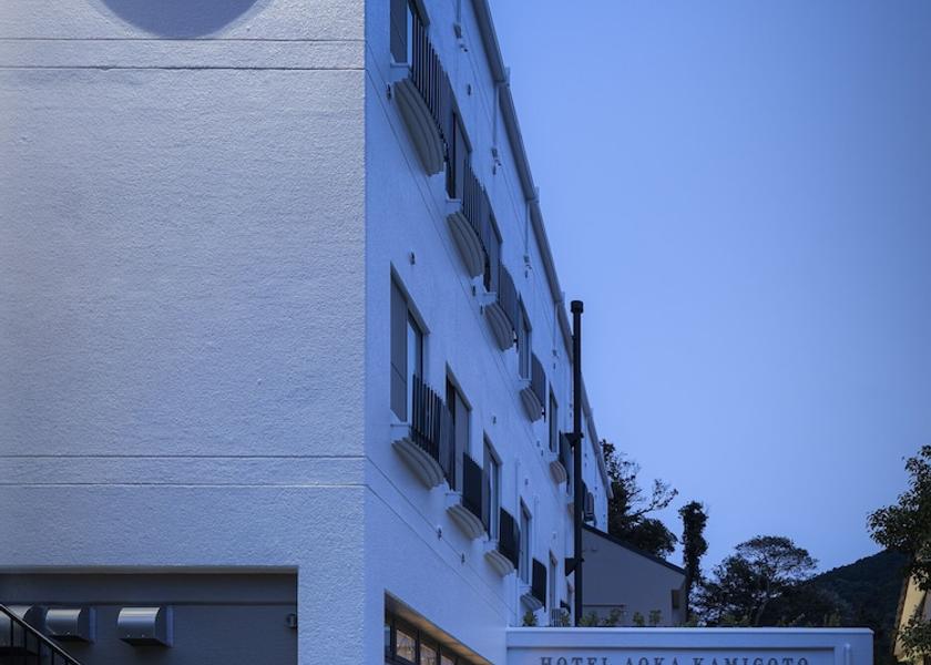 Nagasaki Shinkamigoto Facade