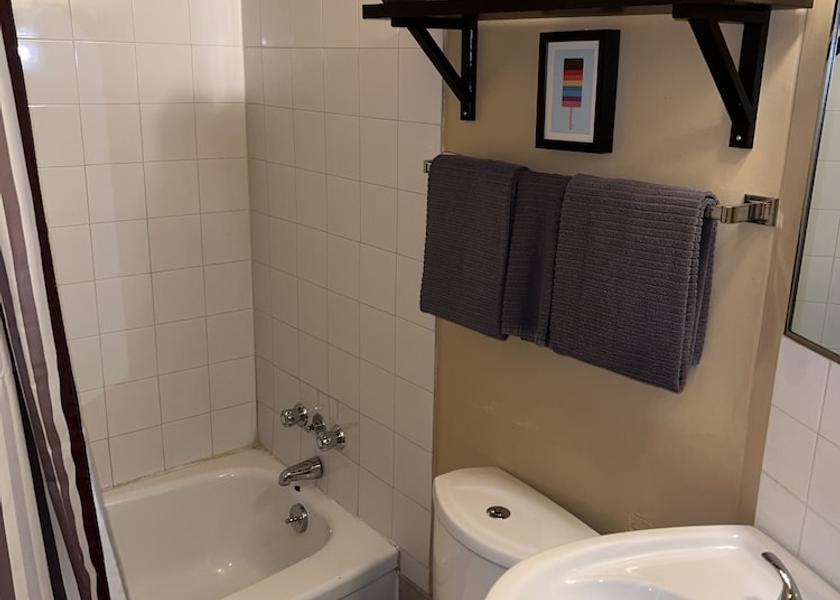 Alberta Wainwright Bathroom