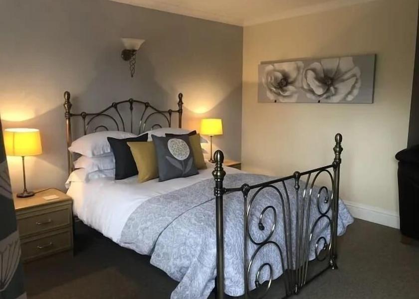 England Halstead Room