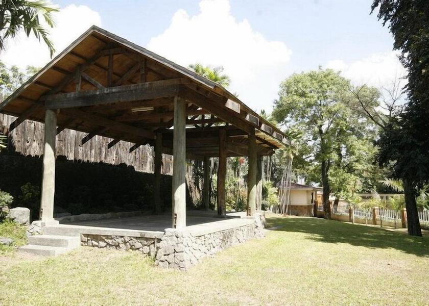 Central Luzon Angeles City Gazebo