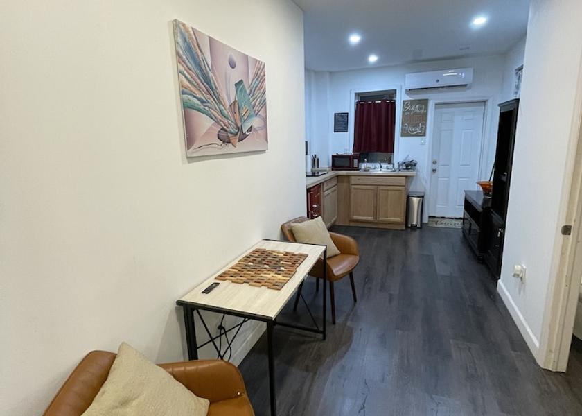 Mississippi Philadelphia Living Area