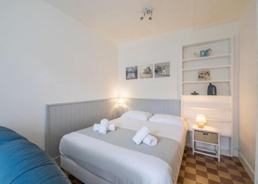 Nouvelle-Aquitaine Bayonne Room