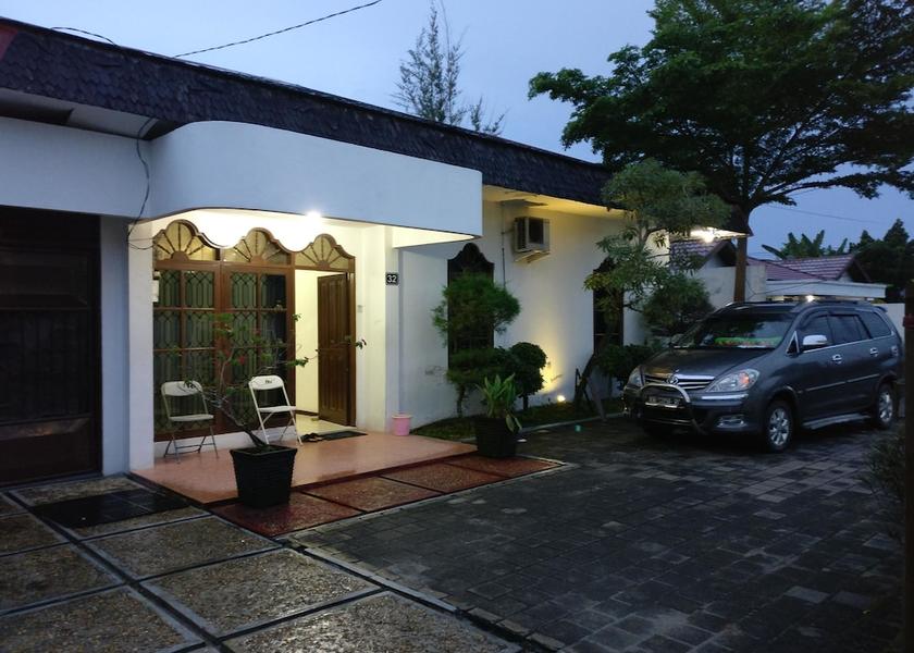  Palangkaraya Facade