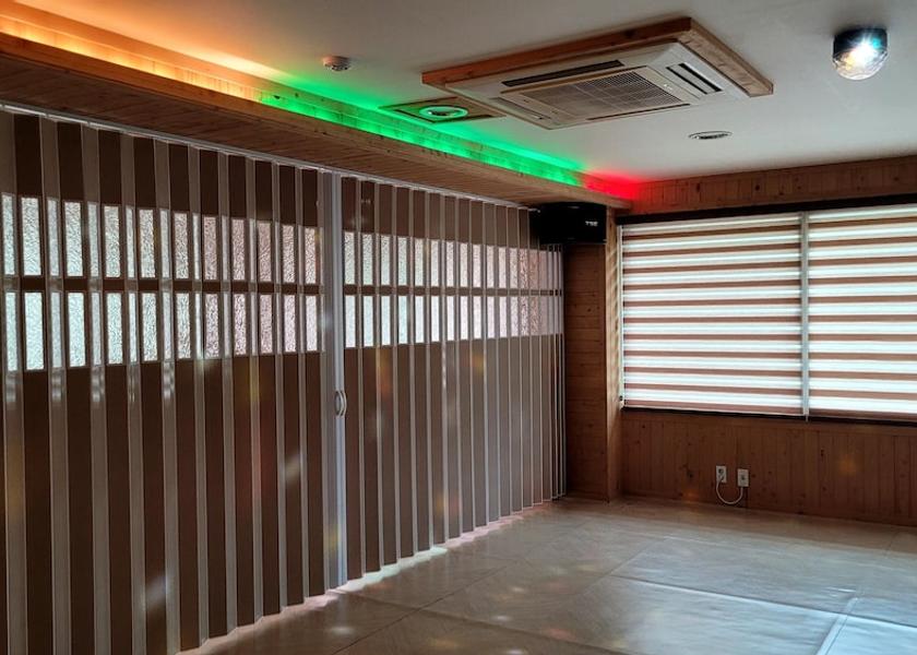 South Gyeongsang Hadong Room