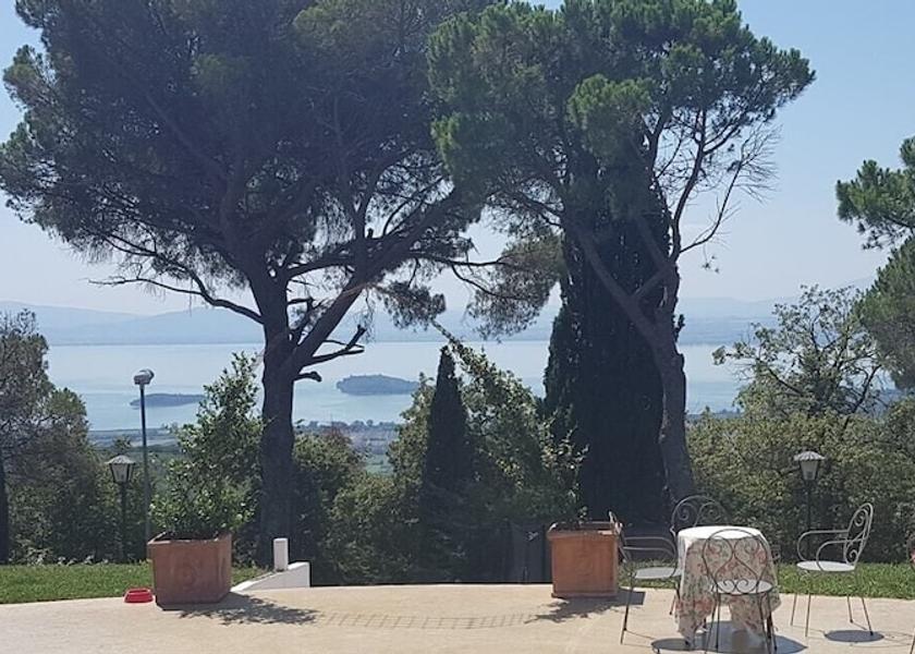 Umbria Lisciano Niccone Exterior Detail