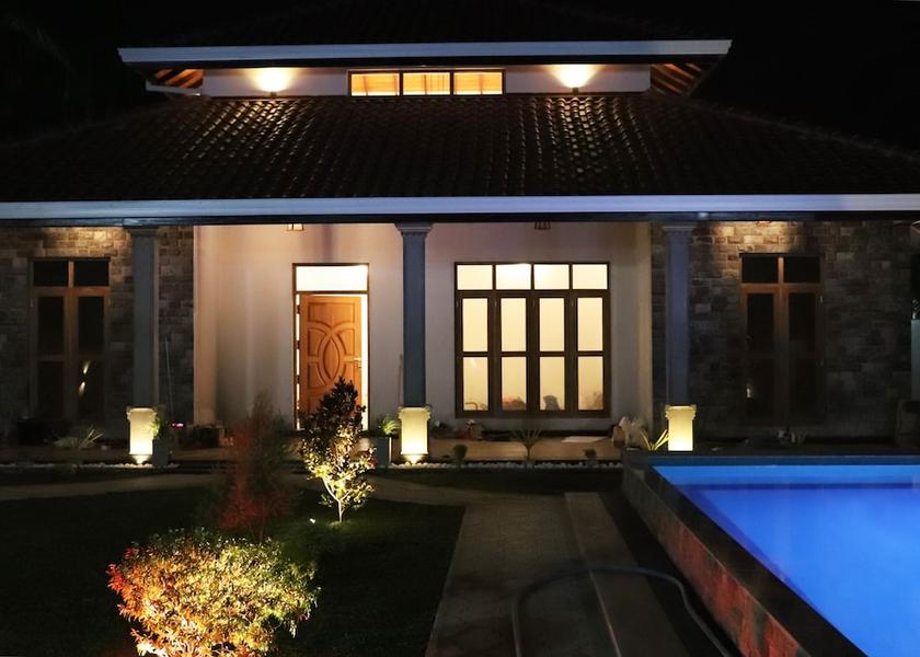 Gampaha District Negombo Facade