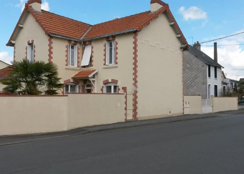 Pays de la Loire Cholet Facade