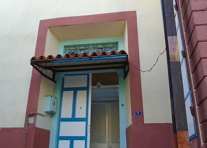 Izmir Izmir Entrance