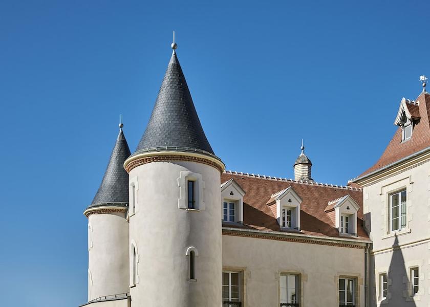 Auvergne-Rhône-Alpes Montlucon Facade