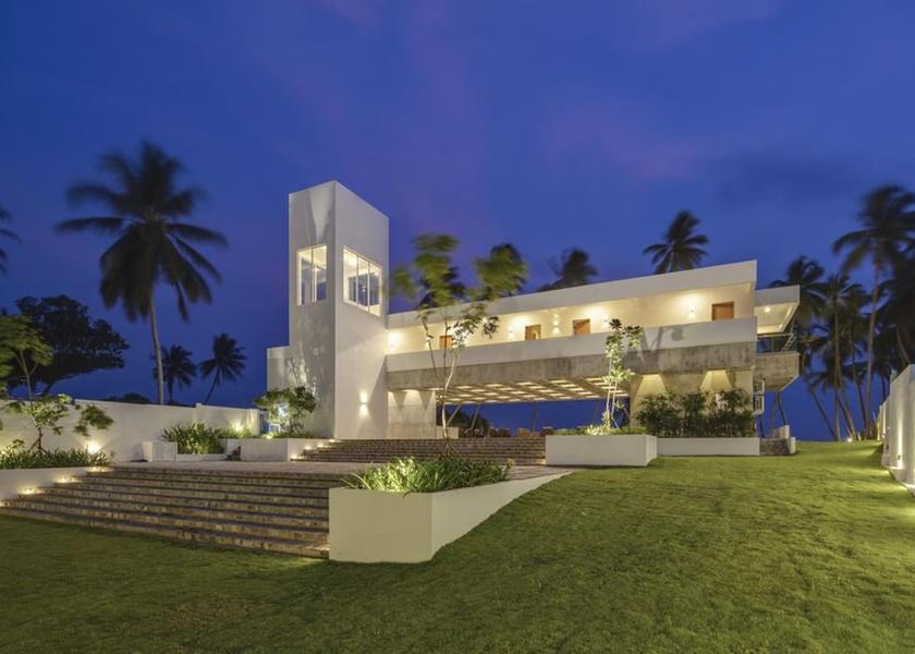 Hambantota District Ranna Facade