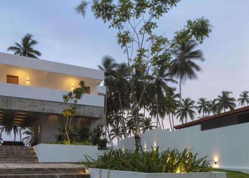 Hambantota District Ranna Facade