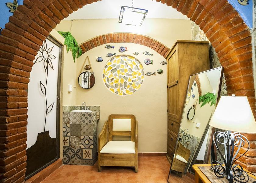  Mexico City Room