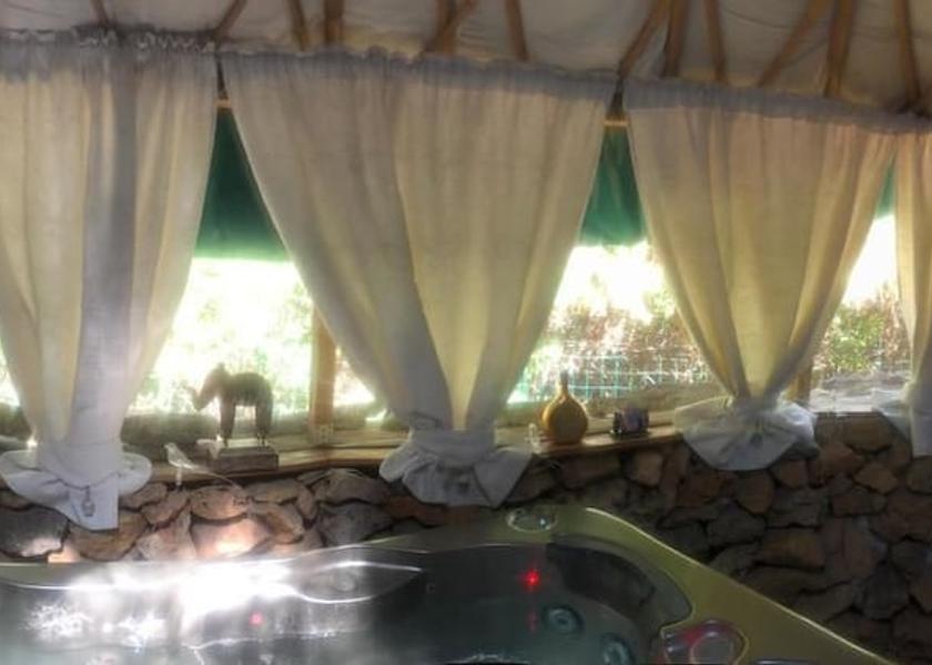 Provence - Alpes - Cote d'Azur Saint-Maximin-la-Sainte-Baume Private Spa Tub