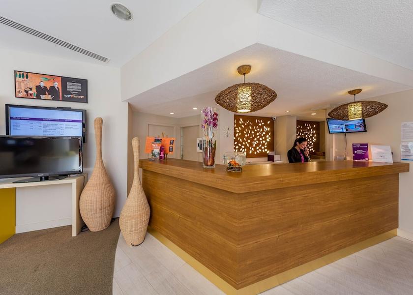 Provence - Alpes - Cote d'Azur Saint-Raphael Reception