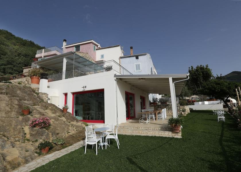 Calabria San Lucido Reception