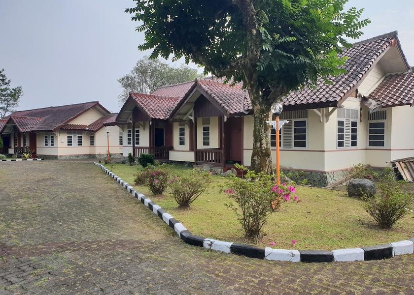 West Java Cisarua Property grounds