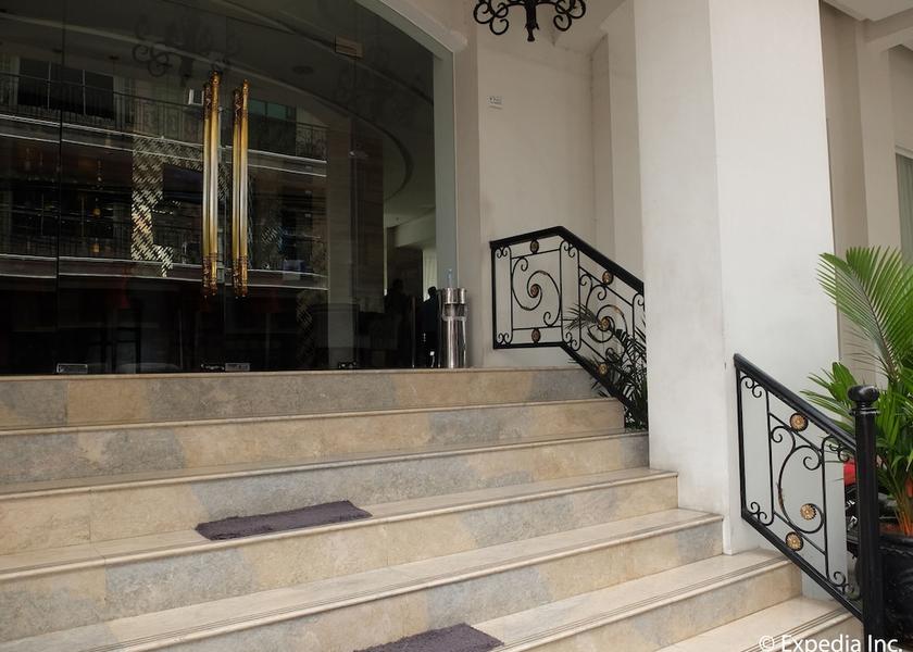 Central Luzon Angeles City Property entrance