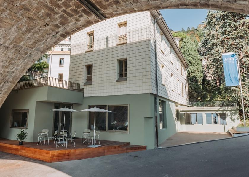 Canton of Vaud Montreux Front of property
