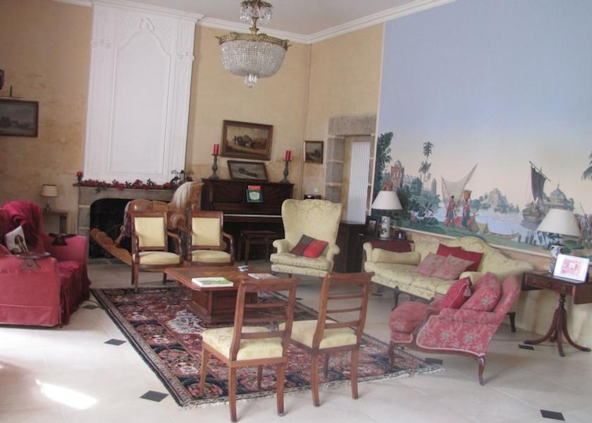 Brittany Saint-Jouan-des-Guerets Bar