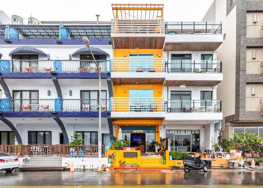 Pingtung County Hengchun Exterior Detail