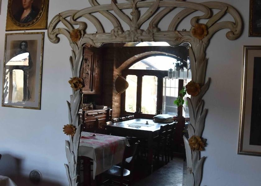 Piedmont Tonco Interior Entrance