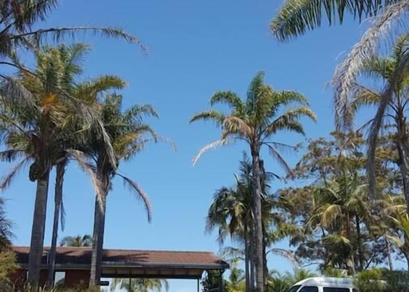 New South Wales Lake Tabourie Parking