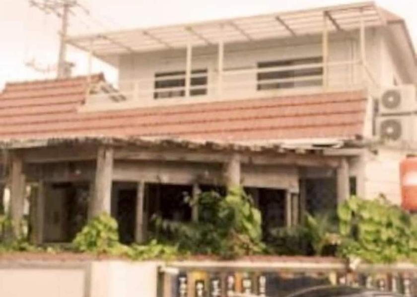 Okinawa (prefecture) Chatan Exterior Detail