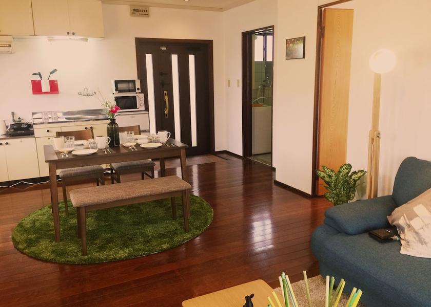 Okinawa (prefecture) Chatan Interior Entrance