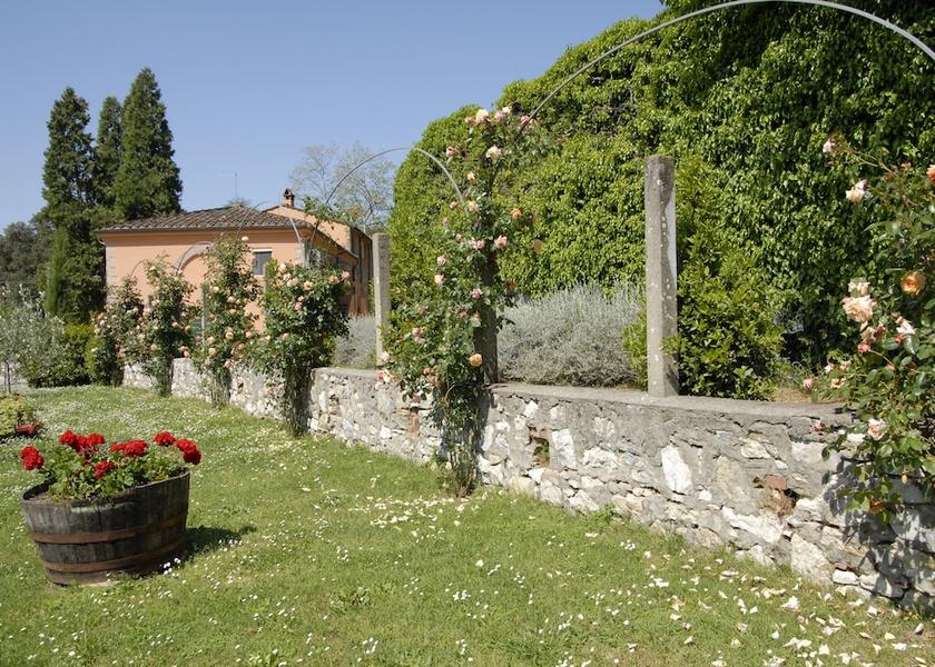 Tuscany Capannori Exterior Detail