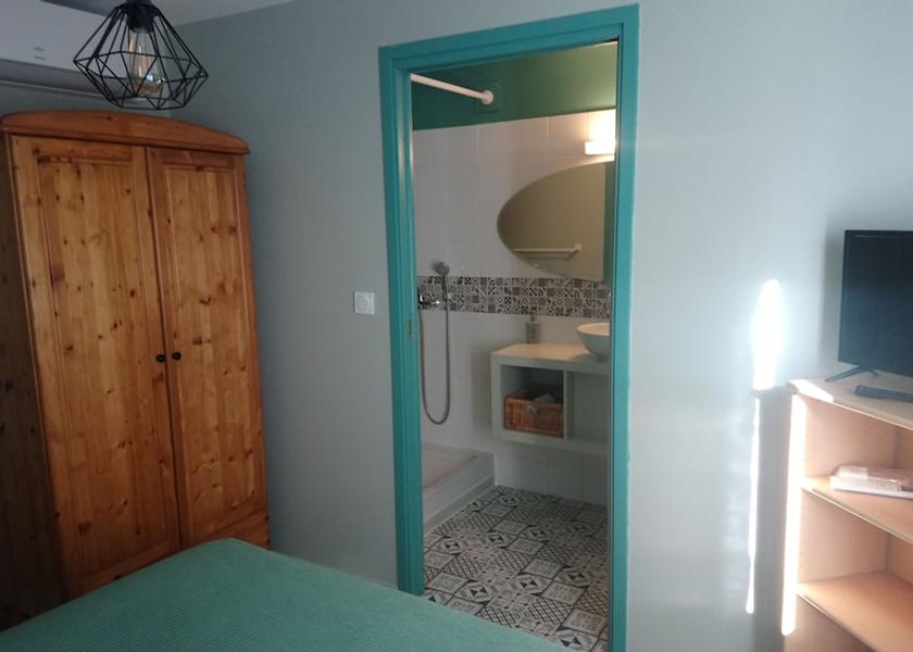 Occitanie Uchaud Room