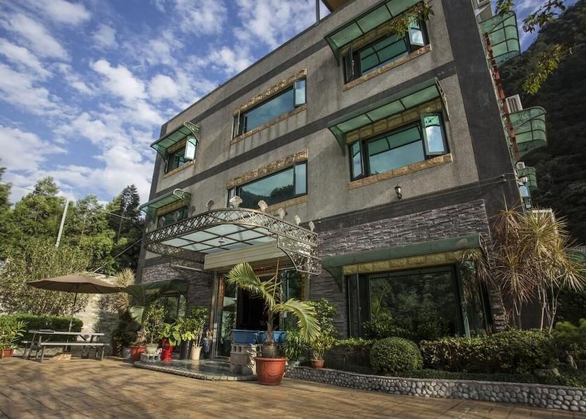 Nantou County Puli Exterior Detail