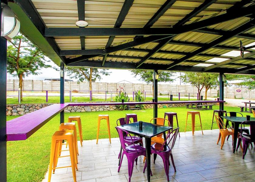 Gauteng Lanseria Breakfast Area