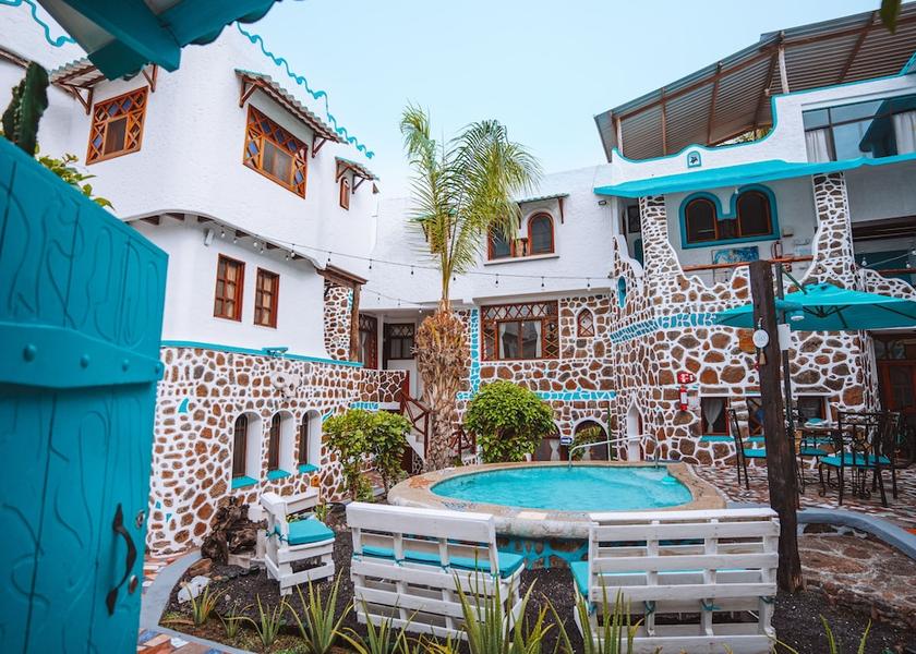 Galapagos Puerto Ayora Facade