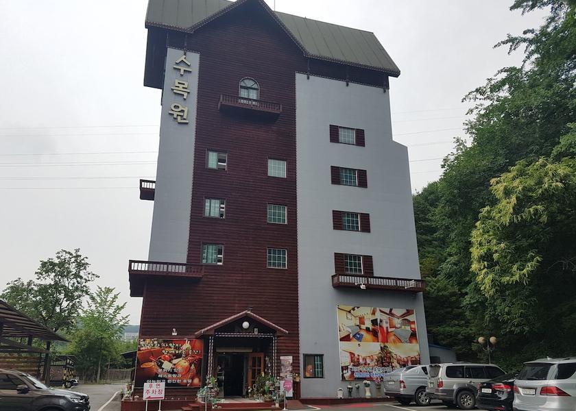 Gyeonggi Pocheon Exterior Detail