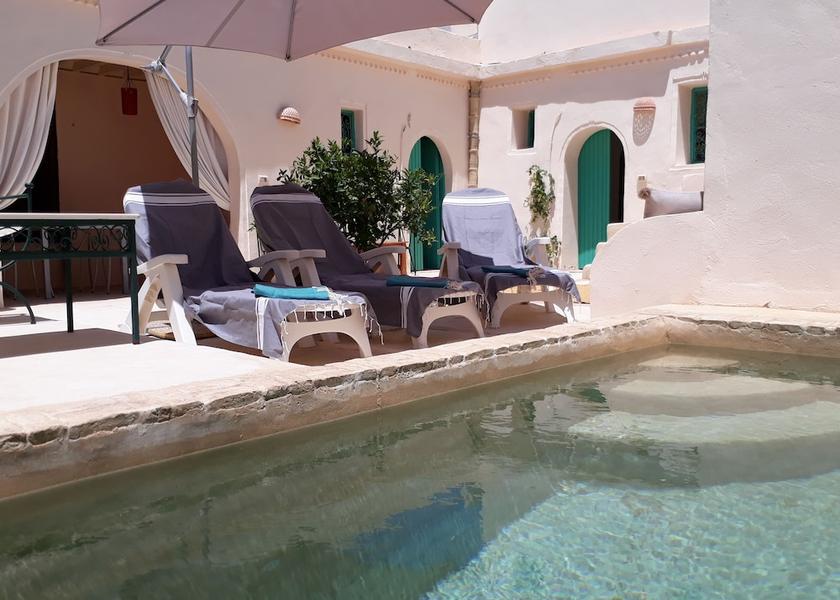  Erriadh Exterior Detail