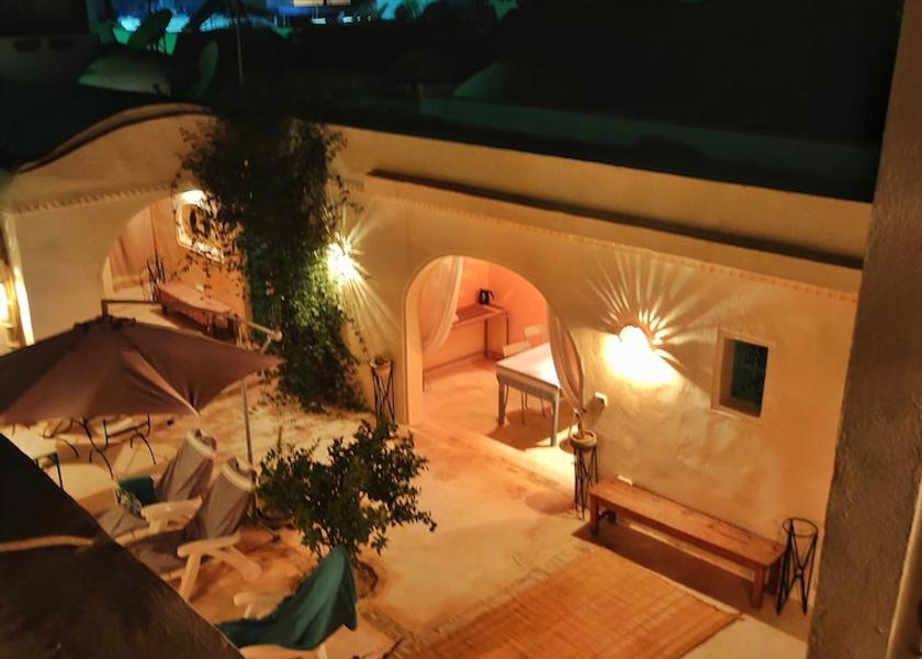  Erriadh Exterior Detail