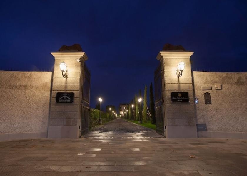 Tuscany Montemurlo Entrance