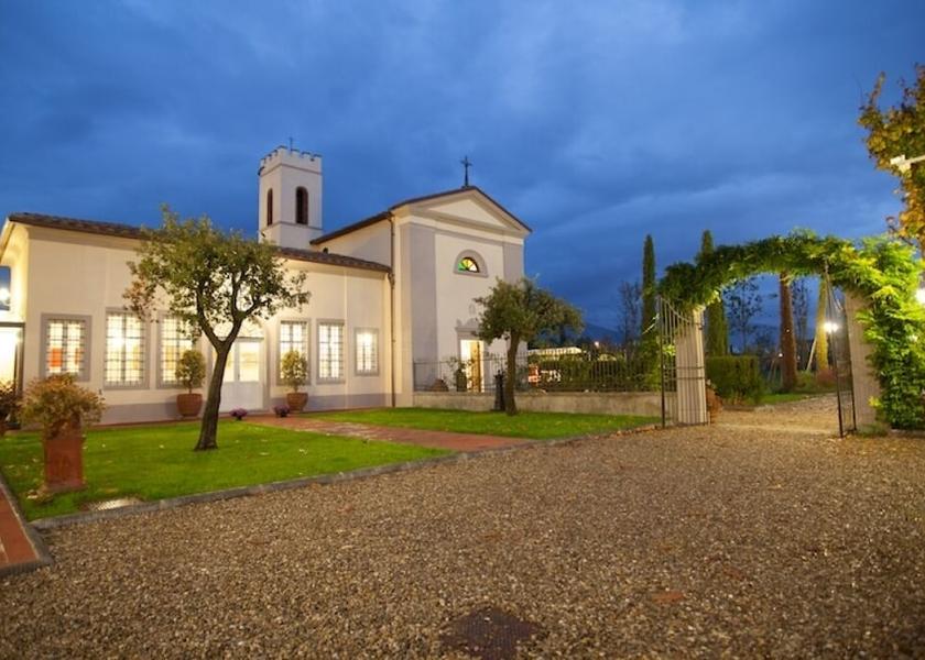 Tuscany Montemurlo Exterior Detail