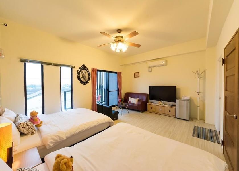 Yilan County Sanxing Room