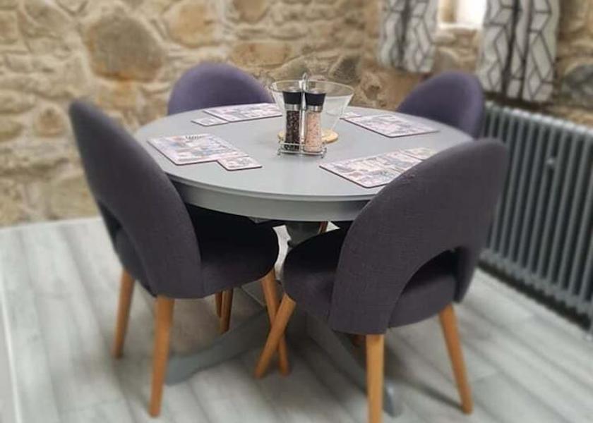 Northern Ireland Ballynahinch Room