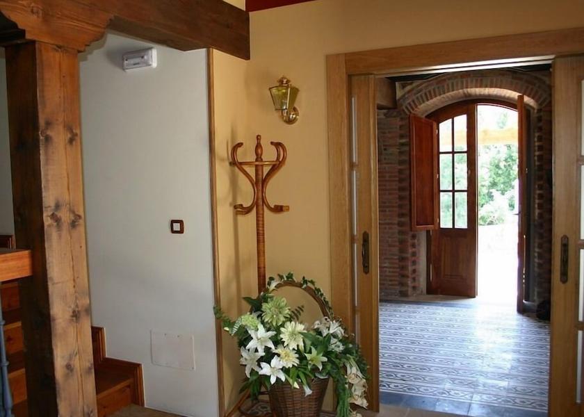 Cantabria Medio Cudeyo Lobby
