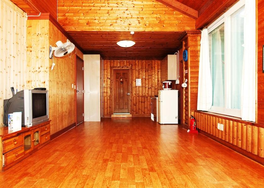 Gyeonggi Hwaseong Room