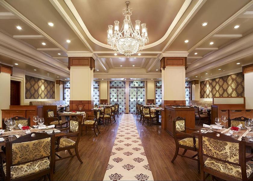 Uttar Pradesh Varanasi Food & Dining