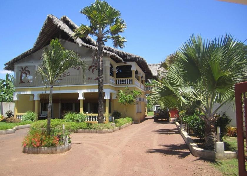  Nosy Be Exterior Detail