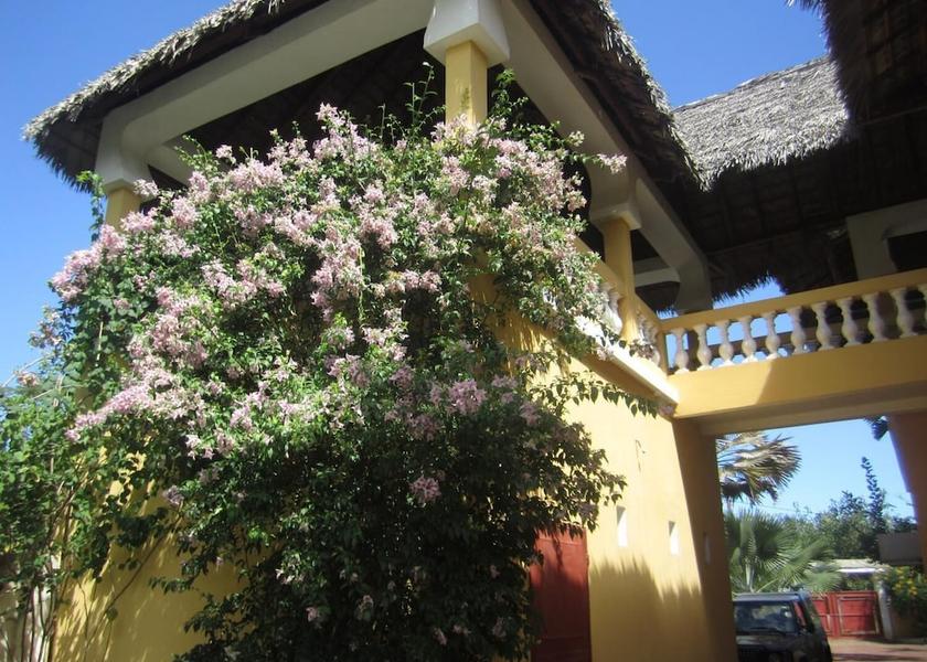  Nosy Be Exterior Detail