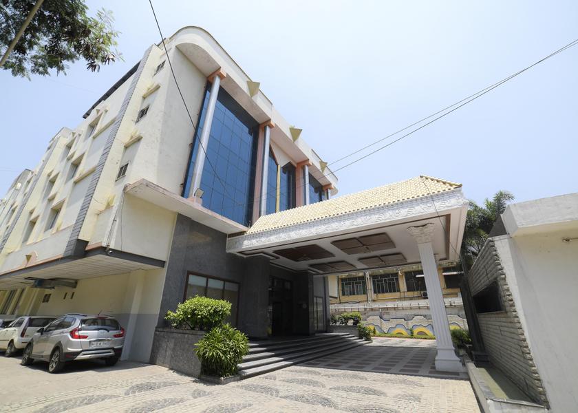 Tamil Nadu Vellore Hotel Exterior