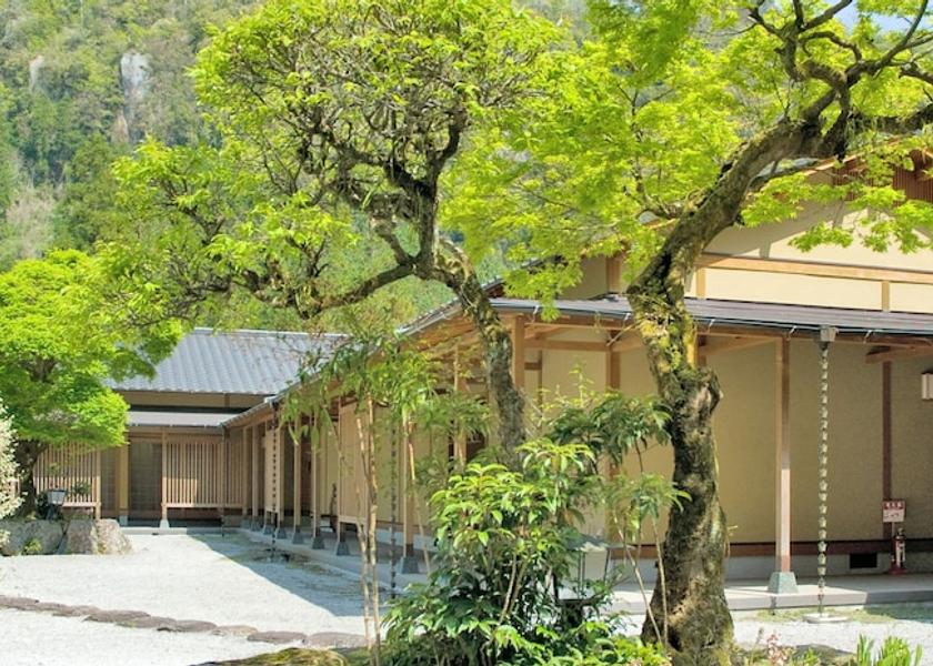 Oita Nakatsu Exterior Detail
