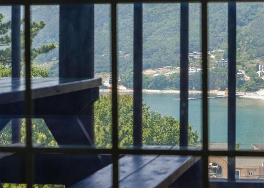 South Gyeongsang Geoje Room